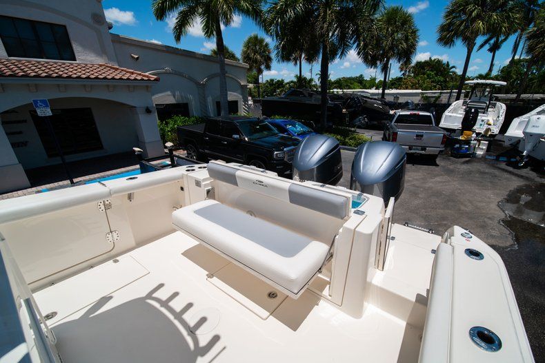 Thumbnail 9 for New 2019 Cobia 320 Center Console boat for sale in West Palm Beach, FL