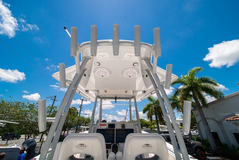 Thumbnail 15 for New 2019 Cobia 320 Center Console boat for sale in West Palm Beach, FL