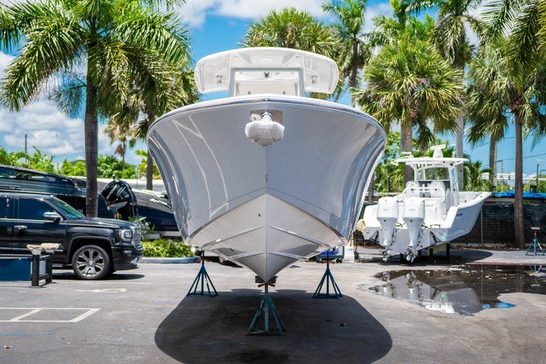 Thumbnail 6 for New 2019 Cobia 320 Center Console boat for sale in West Palm Beach, FL