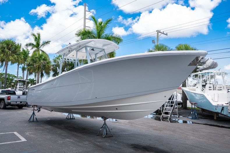 Thumbnail 5 for New 2019 Cobia 320 Center Console boat for sale in West Palm Beach, FL