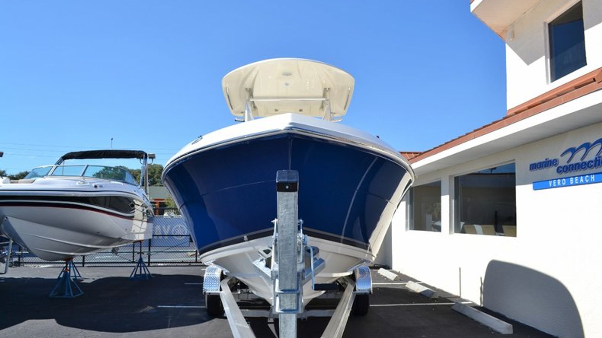 New 2015 Cobia 256 Center Console #K012 image 3