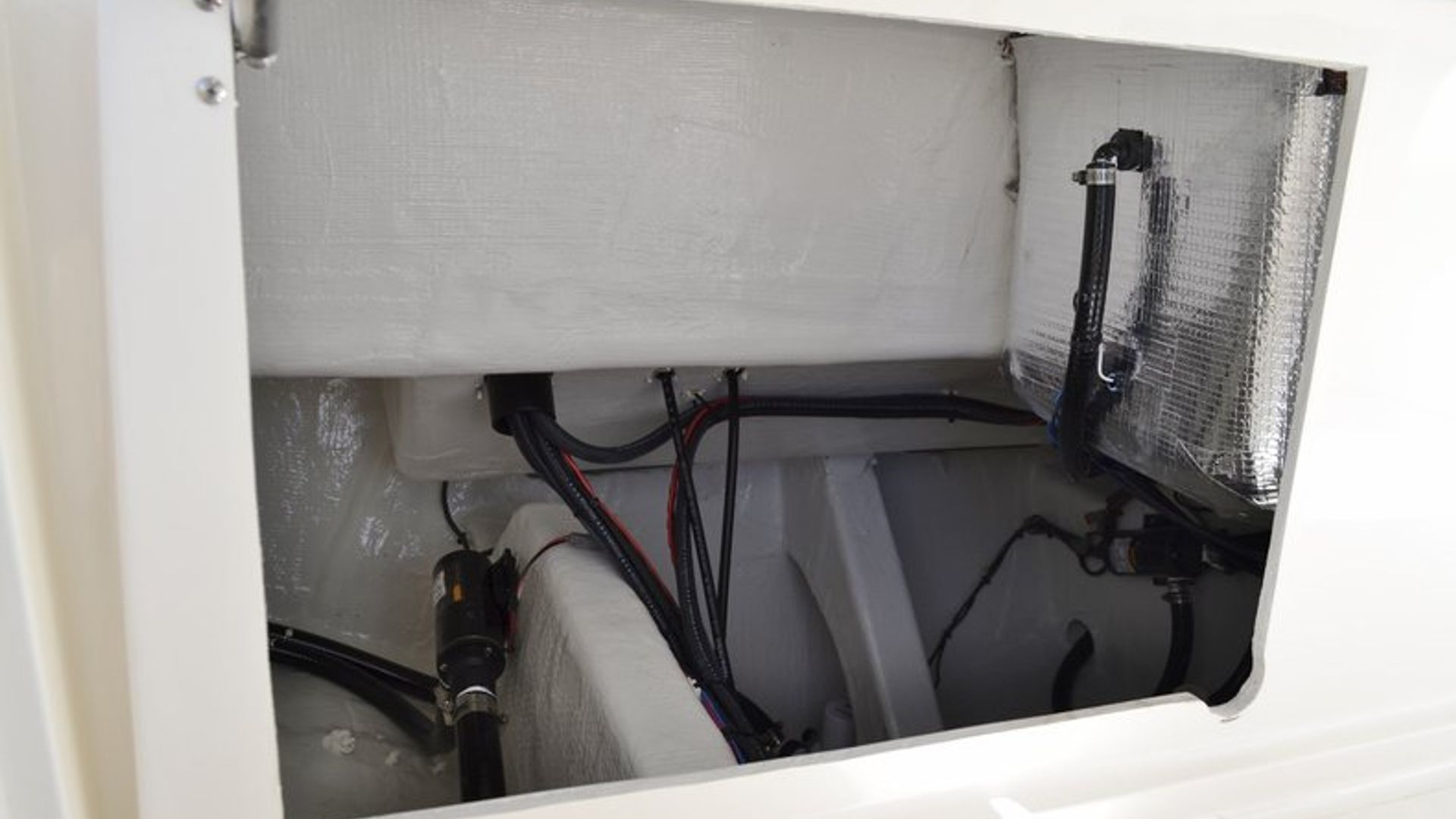 New 2015 Cobia 256 Center Console #K012 image 29