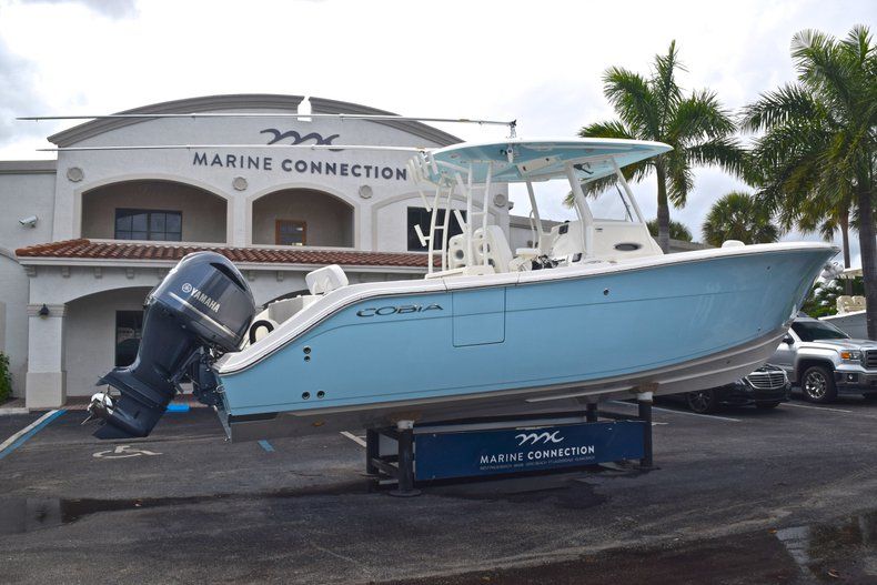 Thumbnail 8 for New 2019 Cobia 301 CC Center Console boat for sale in Miami, FL