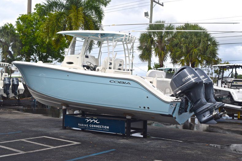 Thumbnail 6 for New 2019 Cobia 301 CC Center Console boat for sale in Miami, FL
