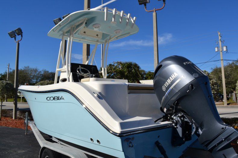 Thumbnail 3 for New 2019 Cobia 201 Center Console boat for sale in Vero Beach, FL