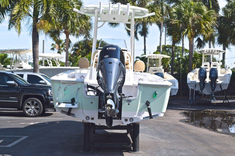 Thumbnail 6 for New 2019 Sportsman Masters 227 Bay Boat boat for sale in Vero Beach, FL