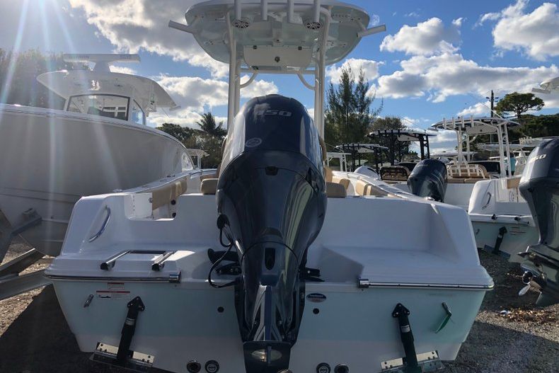 Thumbnail 1 for New 2019 Sportsman Open 212 Center Console boat for sale in West Palm Beach, FL