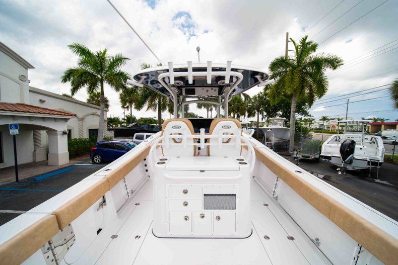 Thumbnail 8 for New 2019 Sportsman Open 312 Center Console boat for sale in West Palm Beach, FL