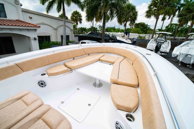 Thumbnail 40 for New 2019 Sportsman Open 312 Center Console boat for sale in West Palm Beach, FL