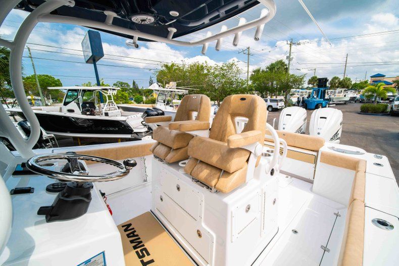 Thumbnail 35 for New 2019 Sportsman Open 312 Center Console boat for sale in West Palm Beach, FL
