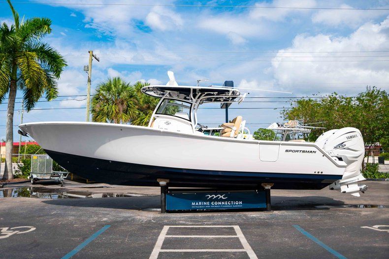 Thumbnail 4 for New 2019 Sportsman Open 312 Center Console boat for sale in West Palm Beach, FL