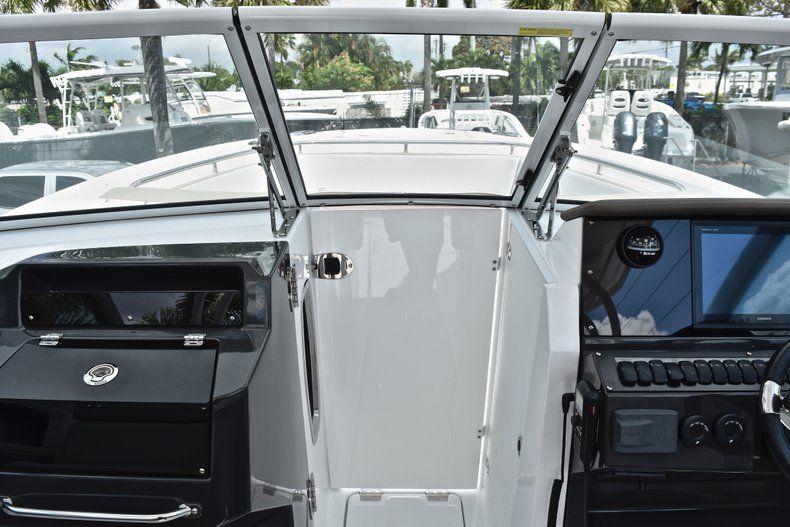 Thumbnail 64 for New 2019 Blackfin 272DC Dual Console boat for sale in West Palm Beach, FL