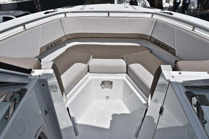 Thumbnail 67 for New 2019 Blackfin 272DC Dual Console boat for sale in West Palm Beach, FL