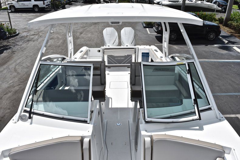 Thumbnail 73 for New 2019 Blackfin 272DC Dual Console boat for sale in West Palm Beach, FL