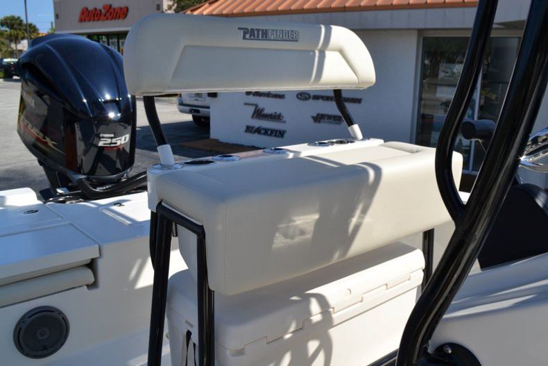 Thumbnail 19 for New 2019 Pathfinder 2400 TRS Bay Boat boat for sale in Vero Beach, FL