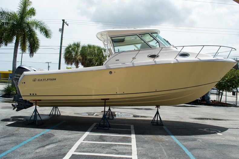 Thumbnail 5 for New 2014 Sailfish 320 EXP Express Cruiser boat for sale in West Palm Beach, FL