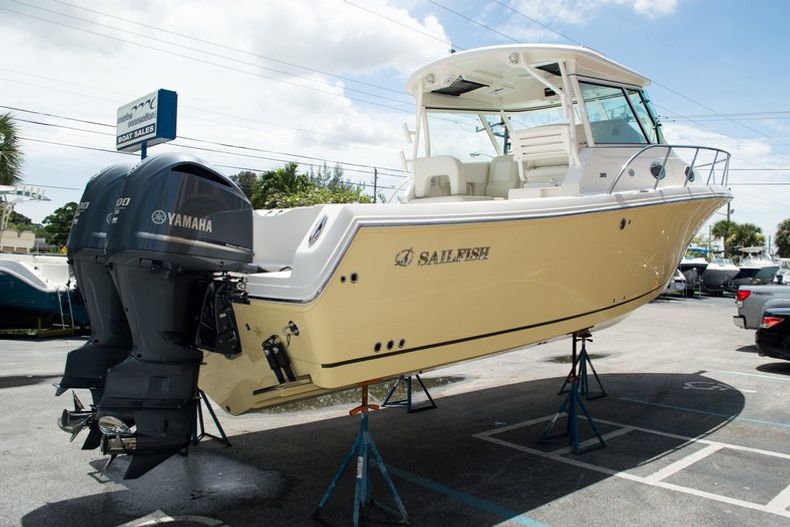 Thumbnail 7 for New 2014 Sailfish 320 EXP Express Cruiser boat for sale in West Palm Beach, FL