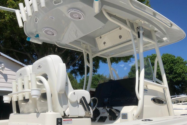 Thumbnail 2 for New 2019 Cobia 277 Center Console boat for sale in Fort Lauderdale, FL