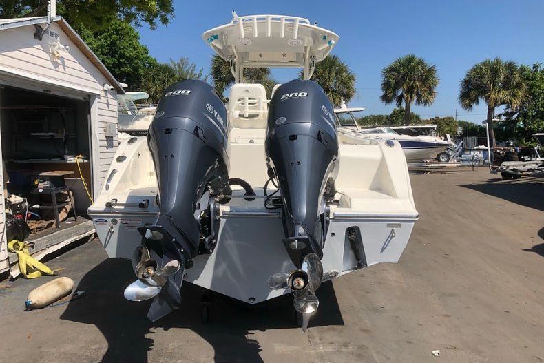 Thumbnail 1 for New 2019 Cobia 277 Center Console boat for sale in Fort Lauderdale, FL
