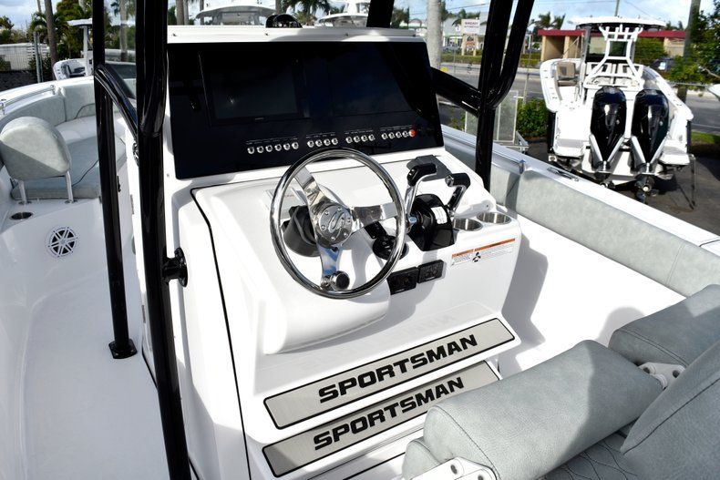 Thumbnail 29 for New 2019 Sportsman Heritage 251 Center Console boat for sale in West Palm Beach, FL