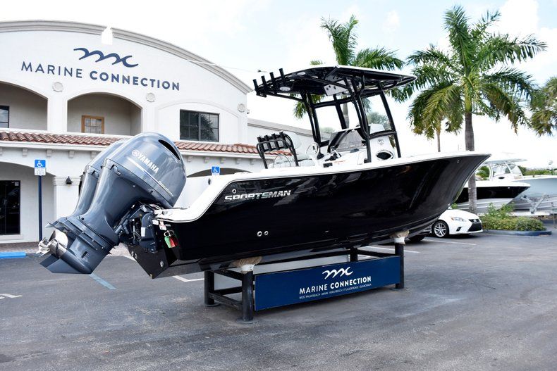 Thumbnail 7 for New 2019 Sportsman Heritage 251 Center Console boat for sale in West Palm Beach, FL