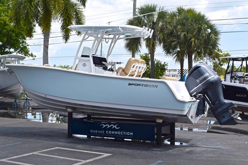Thumbnail 6 for New 2019 Sportsman Open 242 Center Console boat for sale in West Palm Beach, FL