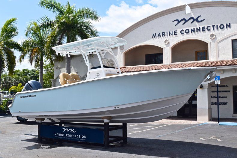 Thumbnail 1 for New 2019 Sportsman Open 242 Center Console boat for sale in West Palm Beach, FL