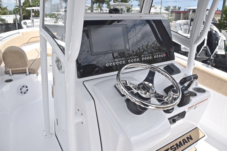 Thumbnail 31 for New 2019 Sportsman Heritage 251 Center Console boat for sale in Miami, FL
