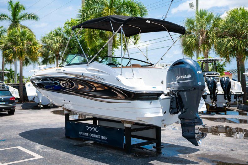 Thumbnail 5 for New 2019 Hurricane SunDeck SD 2200 OB boat for sale in West Palm Beach, FL