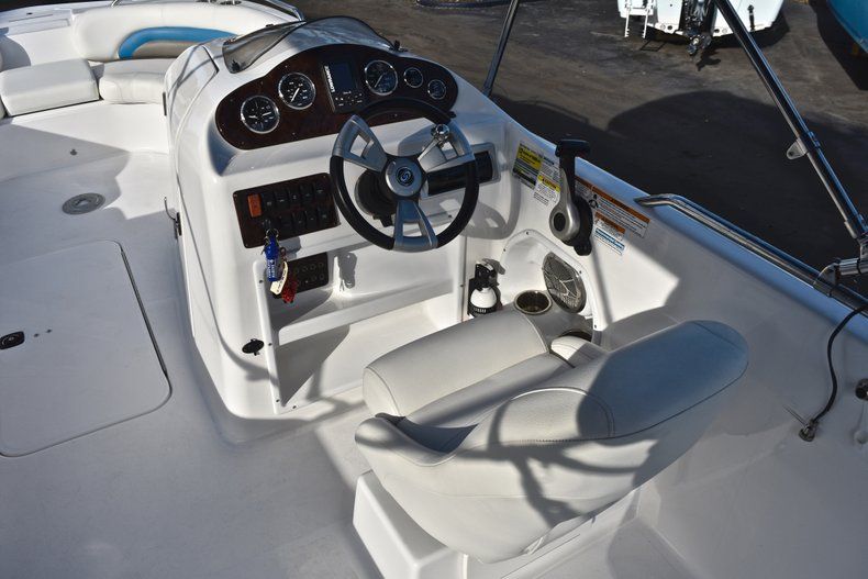 Thumbnail 30 for Used 2014 Hurricane SunDeck Sport SS 232 OB boat for sale in West Palm Beach, FL