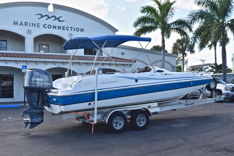 Thumbnail 7 for Used 2014 Hurricane SunDeck Sport SS 232 OB boat for sale in West Palm Beach, FL