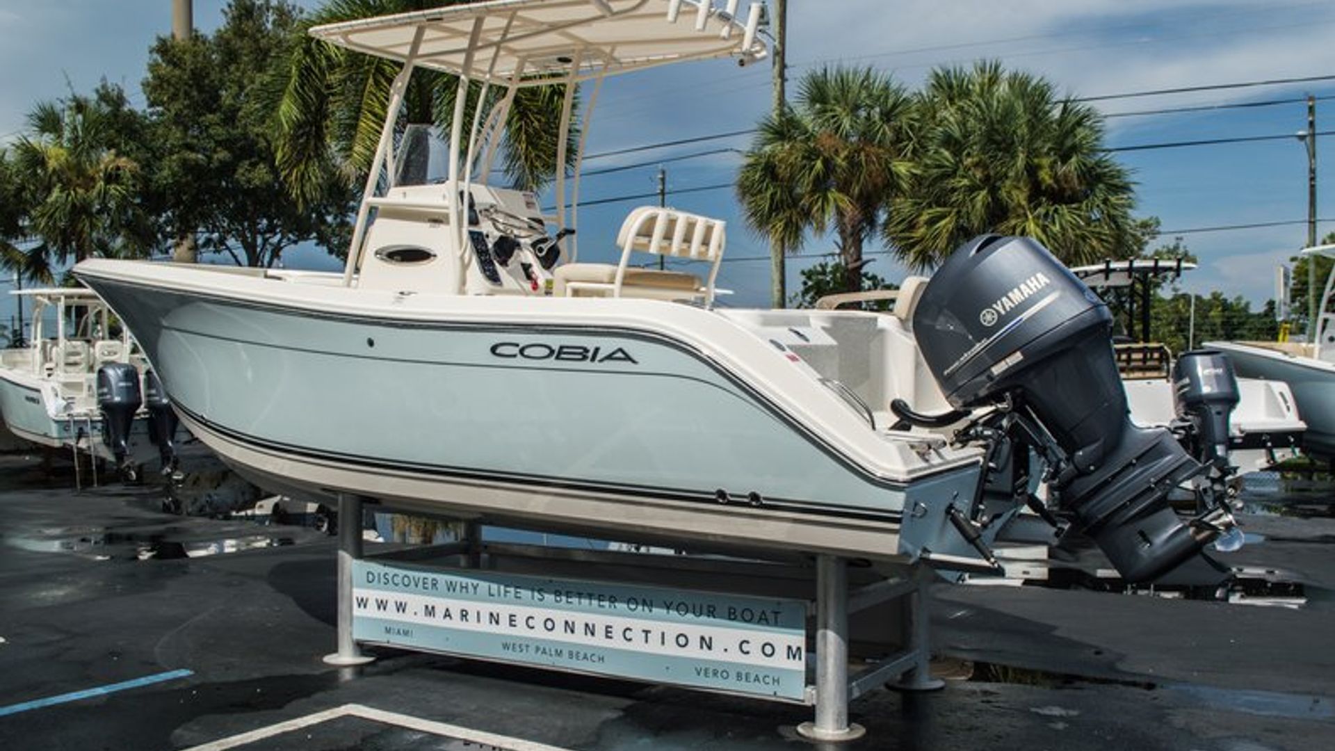 New 2015 Cobia 217 Center Console #R022 image 6