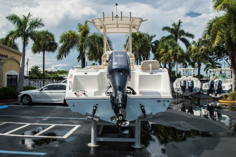 Thumbnail 6 for New 2015 Cobia 217 Center Console boat for sale in Miami, FL