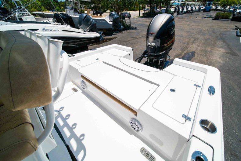 Thumbnail 11 for New 2019 Sportsman Masters 227 Bay Boat boat for sale in Vero Beach, FL
