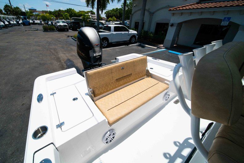 Thumbnail 13 for New 2019 Sportsman Masters 227 Bay Boat boat for sale in Vero Beach, FL