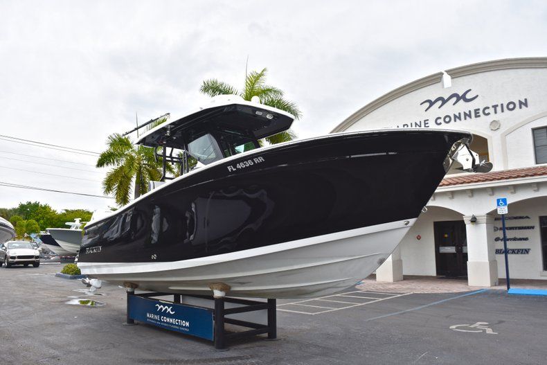 Thumbnail 1 for Used 2018 Blackfin 272CC Center Console boat for sale in West Palm Beach, FL