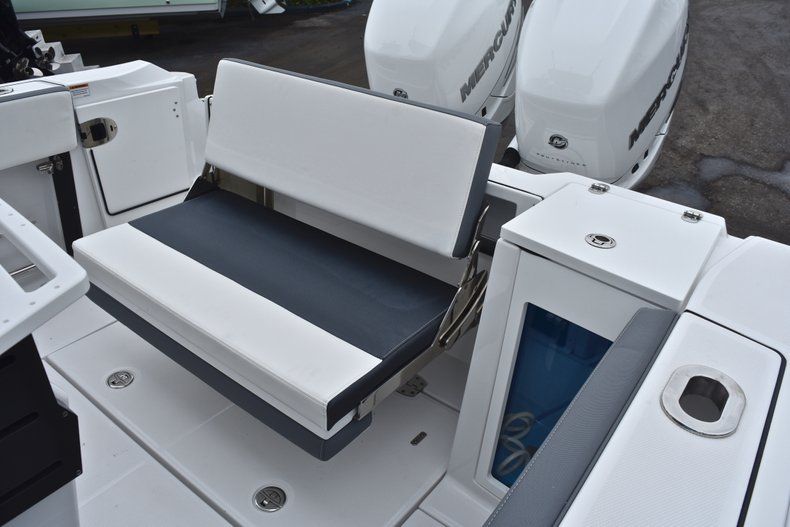 Thumbnail 14 for Used 2018 Blackfin 272CC Center Console boat for sale in West Palm Beach, FL
