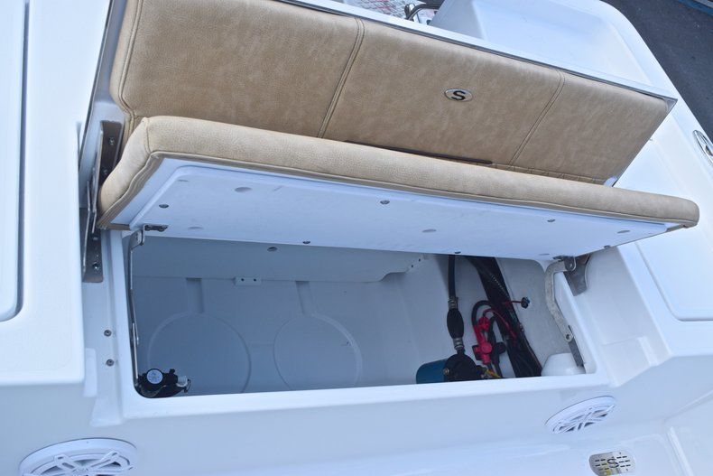 Thumbnail 16 for New 2019 Sportsman Masters 227 Bay Boat boat for sale in Vero Beach, FL