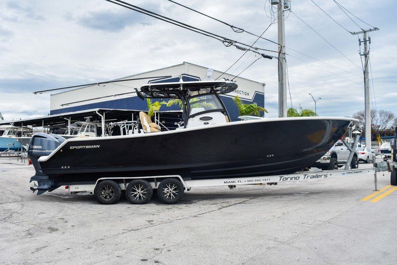 Thumbnail 3 for Used 2018 Sportsman Open 312 Center Console boat for sale in West Palm Beach, FL