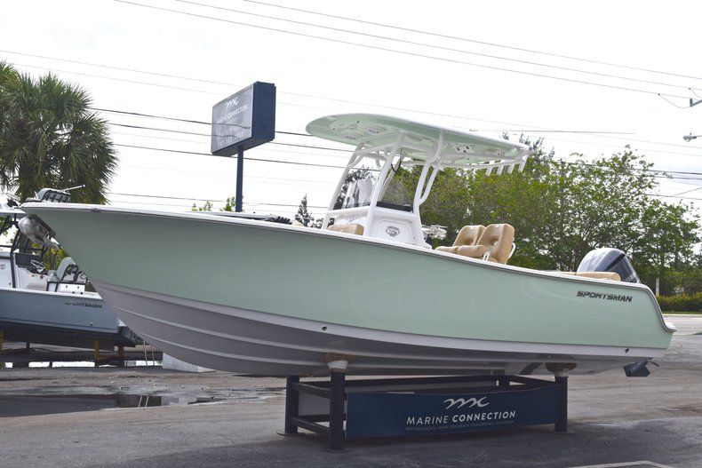 Thumbnail 4 for New 2019 Sportsman Heritage 241 Center Console boat for sale in Islamorada, FL