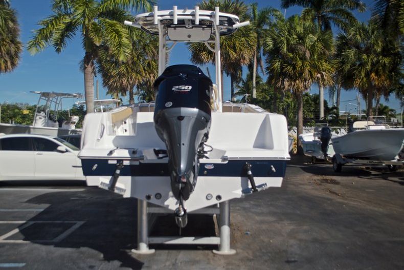 Thumbnail 6 for New 2017 Sportsman Open 232 Center Console boat for sale in West Palm Beach, FL