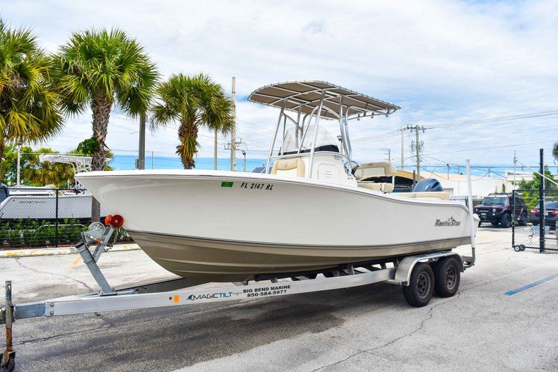 Thumbnail 3 for Used 2018 NauticStar 22XS boat for sale in Fort Lauderdale, FL