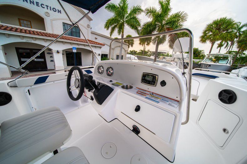 Thumbnail 9 for Used 2019 Hurricane CC 211 OB boat for sale in West Palm Beach, FL