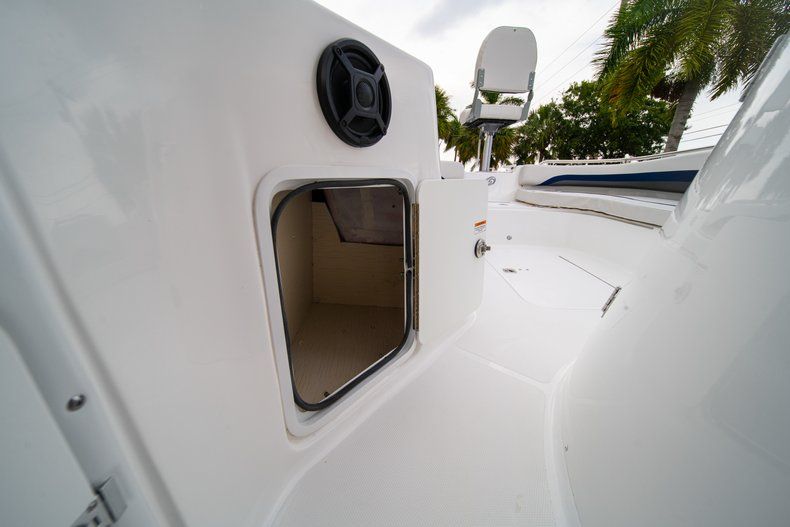 Thumbnail 25 for Used 2019 Hurricane CC 211 OB boat for sale in West Palm Beach, FL