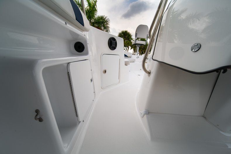 Thumbnail 24 for Used 2019 Hurricane CC 211 OB boat for sale in West Palm Beach, FL