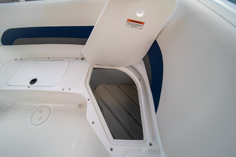 Thumbnail 18 for Used 2019 Hurricane CC 211 OB boat for sale in West Palm Beach, FL