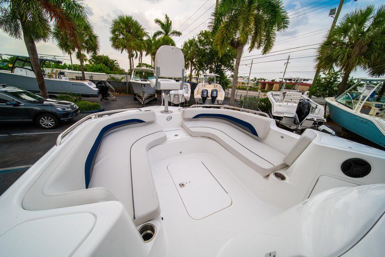 Thumbnail 31 for Used 2019 Hurricane CC 211 OB boat for sale in West Palm Beach, FL