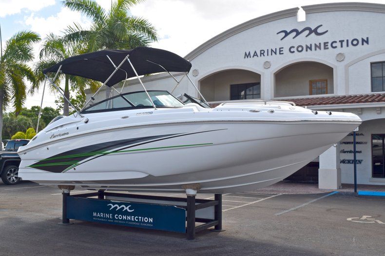 Thumbnail 1 for New 2019 Hurricane SunDeck SD 2200 OB boat for sale in West Palm Beach, FL