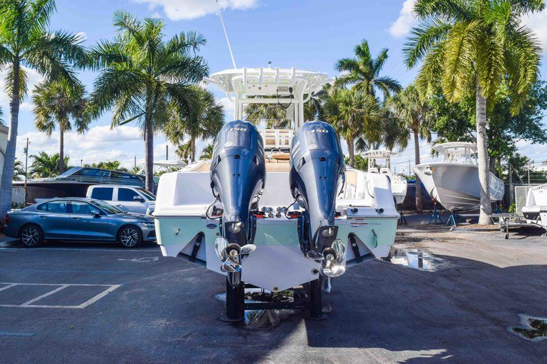 Thumbnail 8 for New 2019 Sportsman Open 252 Center Console boat for sale in Fort Lauderdale, FL