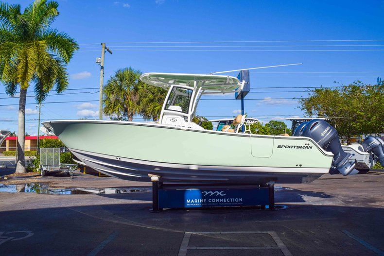 Thumbnail 5 for New 2019 Sportsman Open 252 Center Console boat for sale in Fort Lauderdale, FL